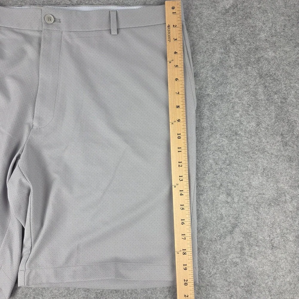 Peter Millar Salem Classic Fit Golf Shorts Mens 40 Grey Performance Geometric